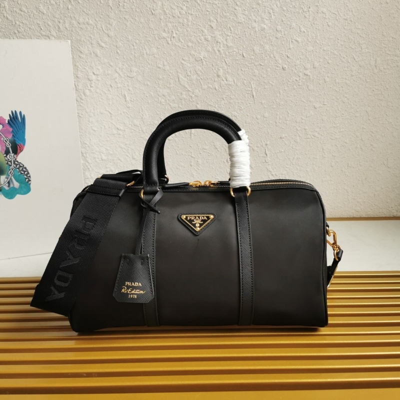 Pra*a shopping bags
